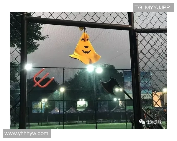 万圣节特辑：足球明星们的创意装扮惊艳亮相瞬间