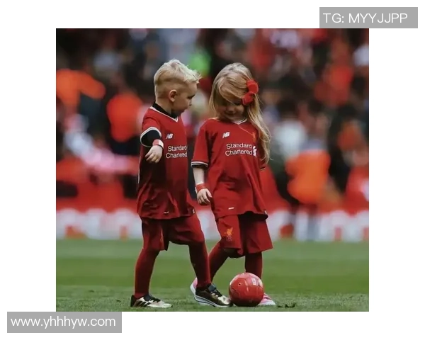 抖音热议足球界最帅气女球星引关注，颜值与球技并存魅力十足