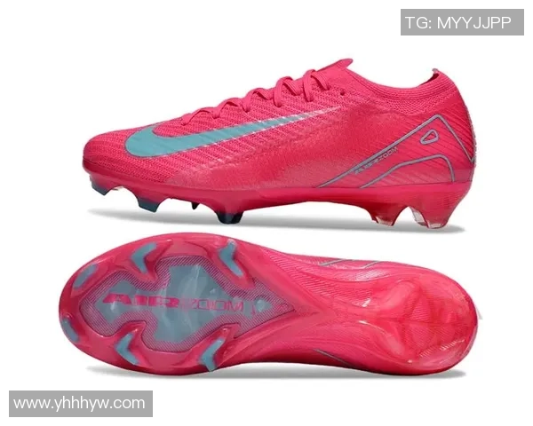 球星穿粉色足球鞋亮相赛场引发热议 成为时尚与竞技的双重焦点