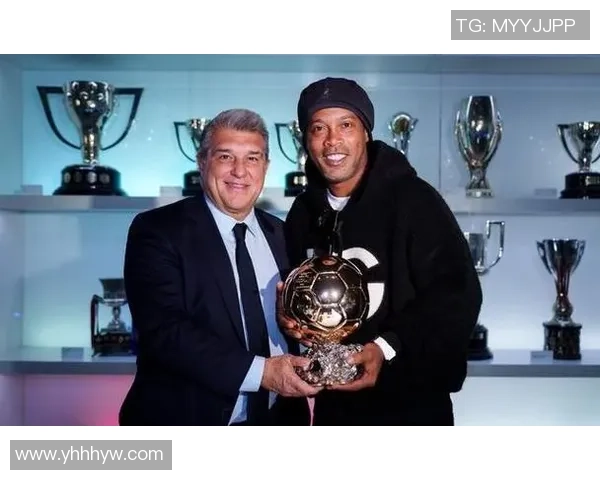 聚焦足球巨星荣耀之路 揭秘球队背后的英雄与传奇时刻